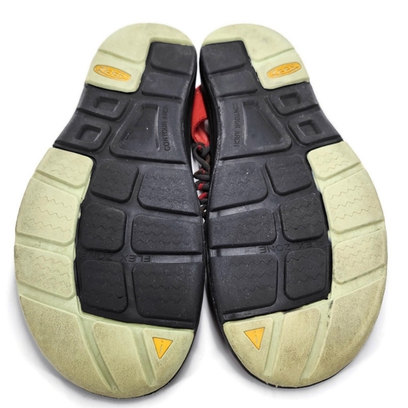 Keen Uneek Red & Grey Two-Cord Bungee Lace Open-Air Sandals - Picture 12 of 12